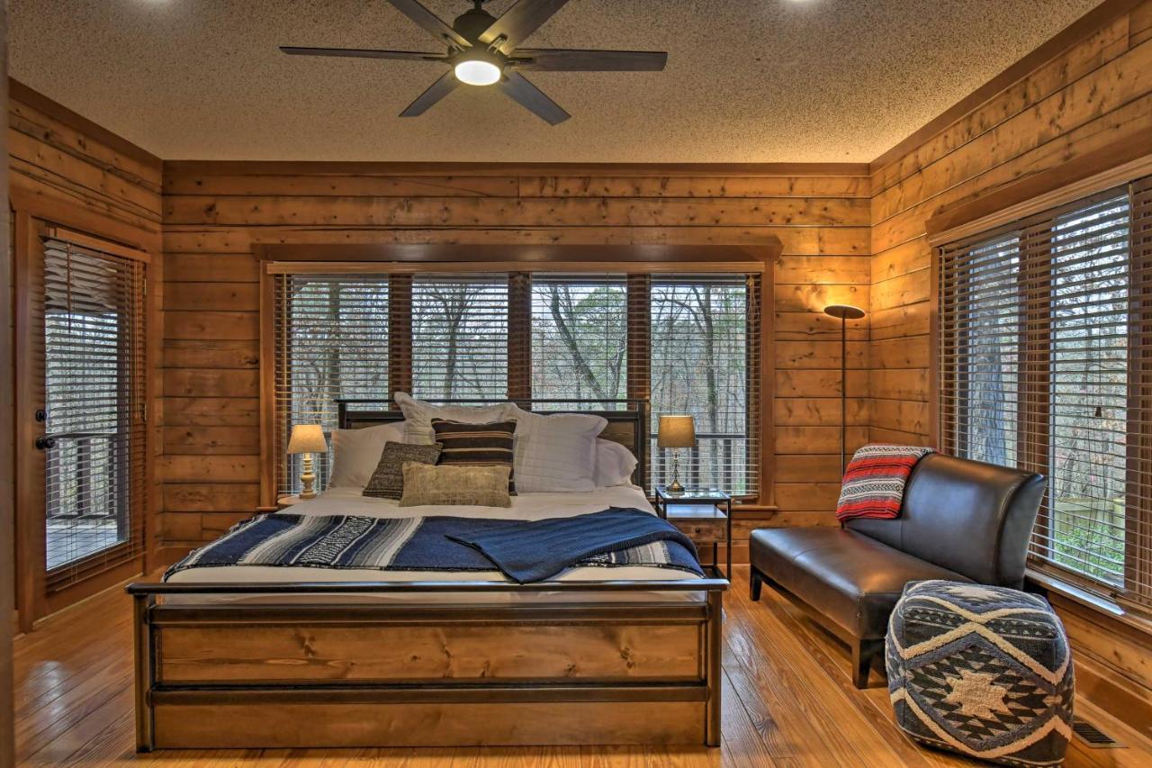 Hilltop Hot Springs Log Cabin With Hot Tub And Grill! Exteriör bild