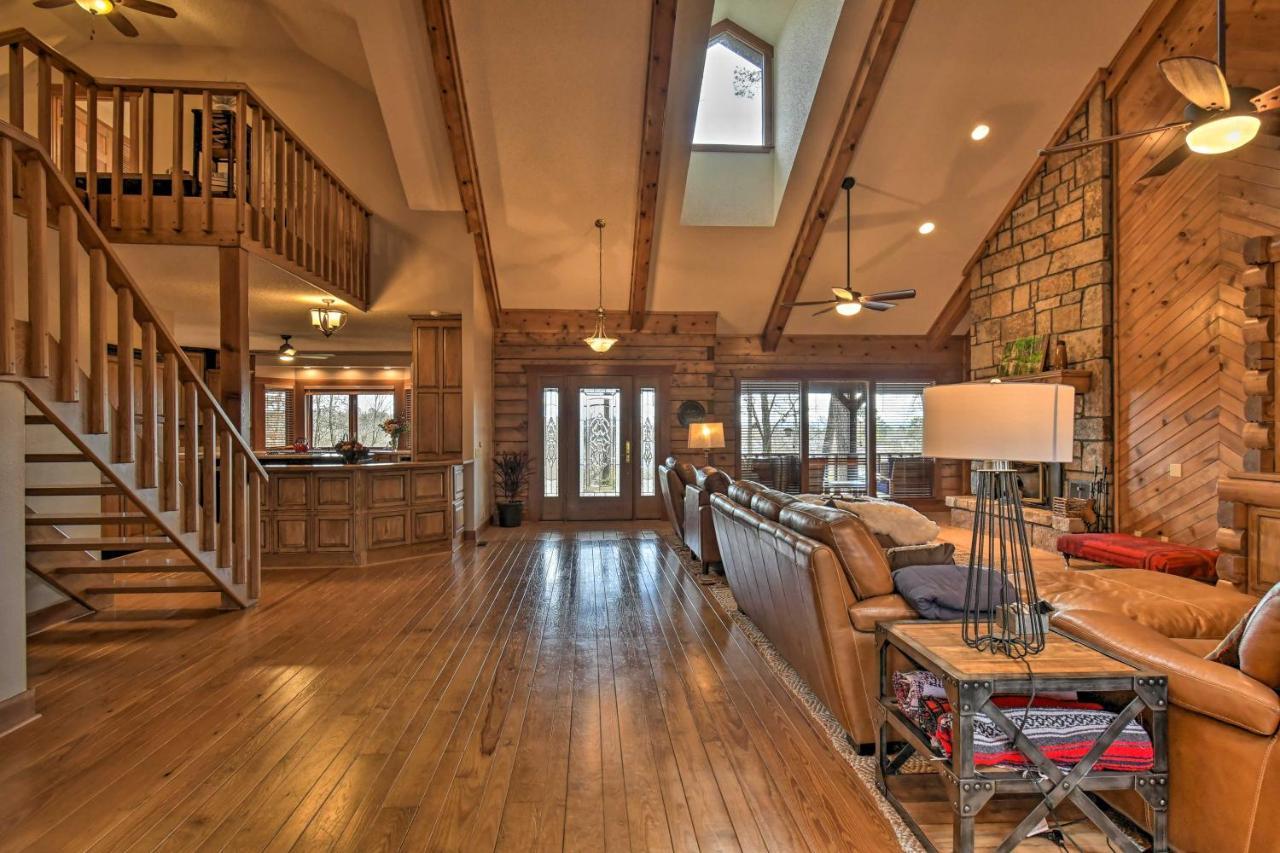 Hilltop Hot Springs Log Cabin With Hot Tub And Grill! Exteriör bild
