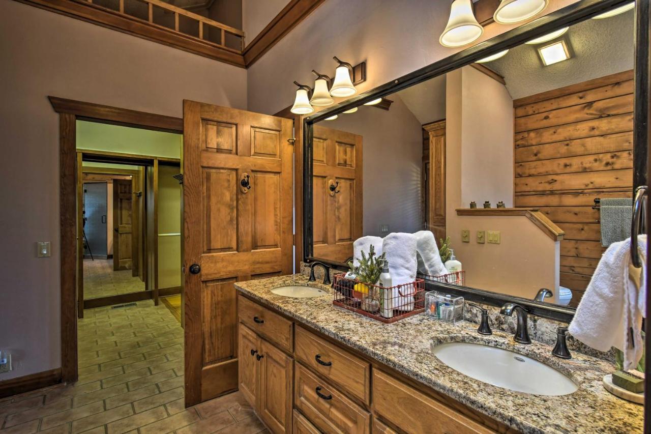 Hilltop Hot Springs Log Cabin With Hot Tub And Grill! Exteriör bild